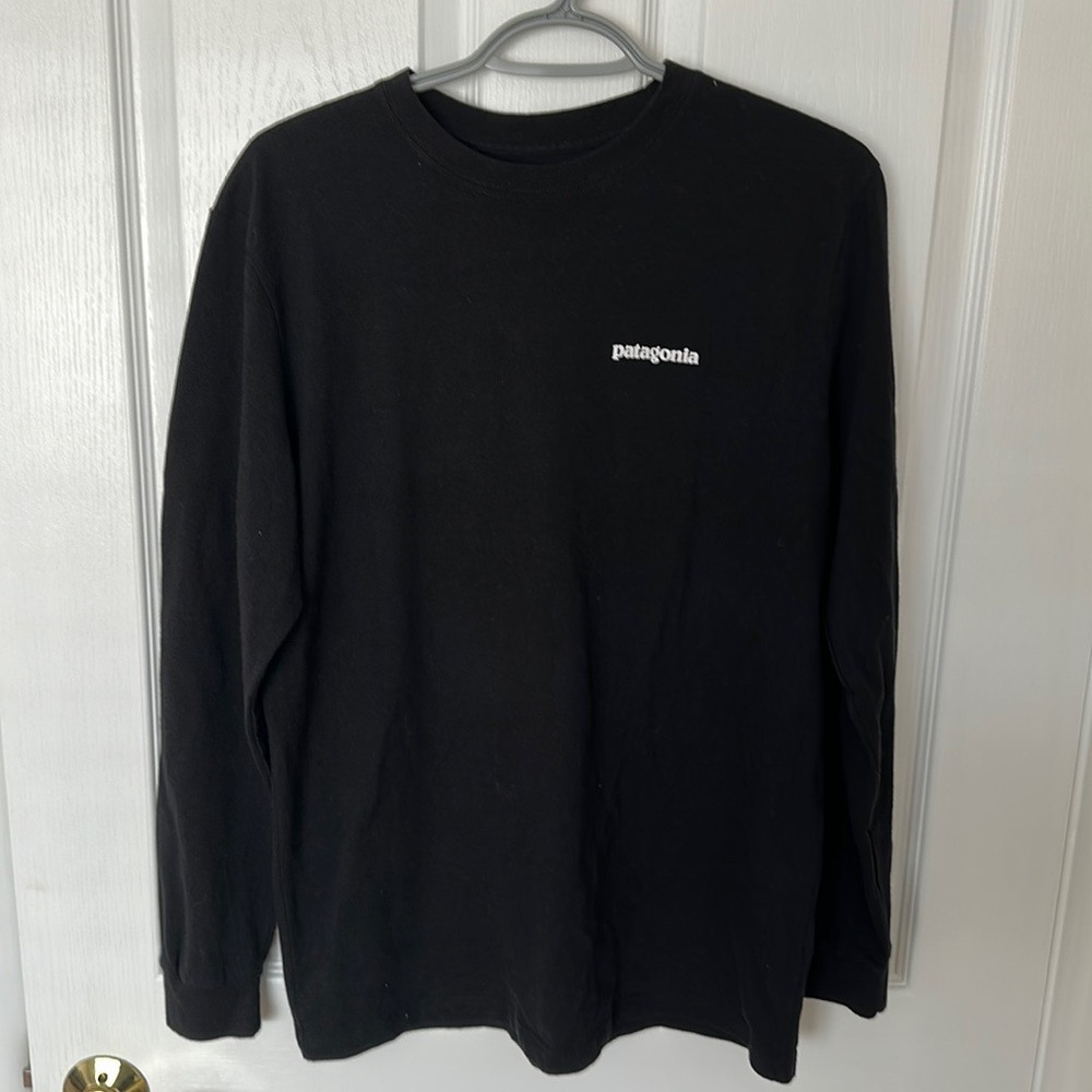 Men’s Patagonia long sleeve size medium